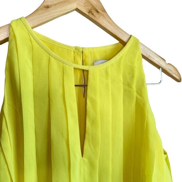 J Crew Women's‎ Yellow Pleated Top Size 2 - Picture 8 of 9